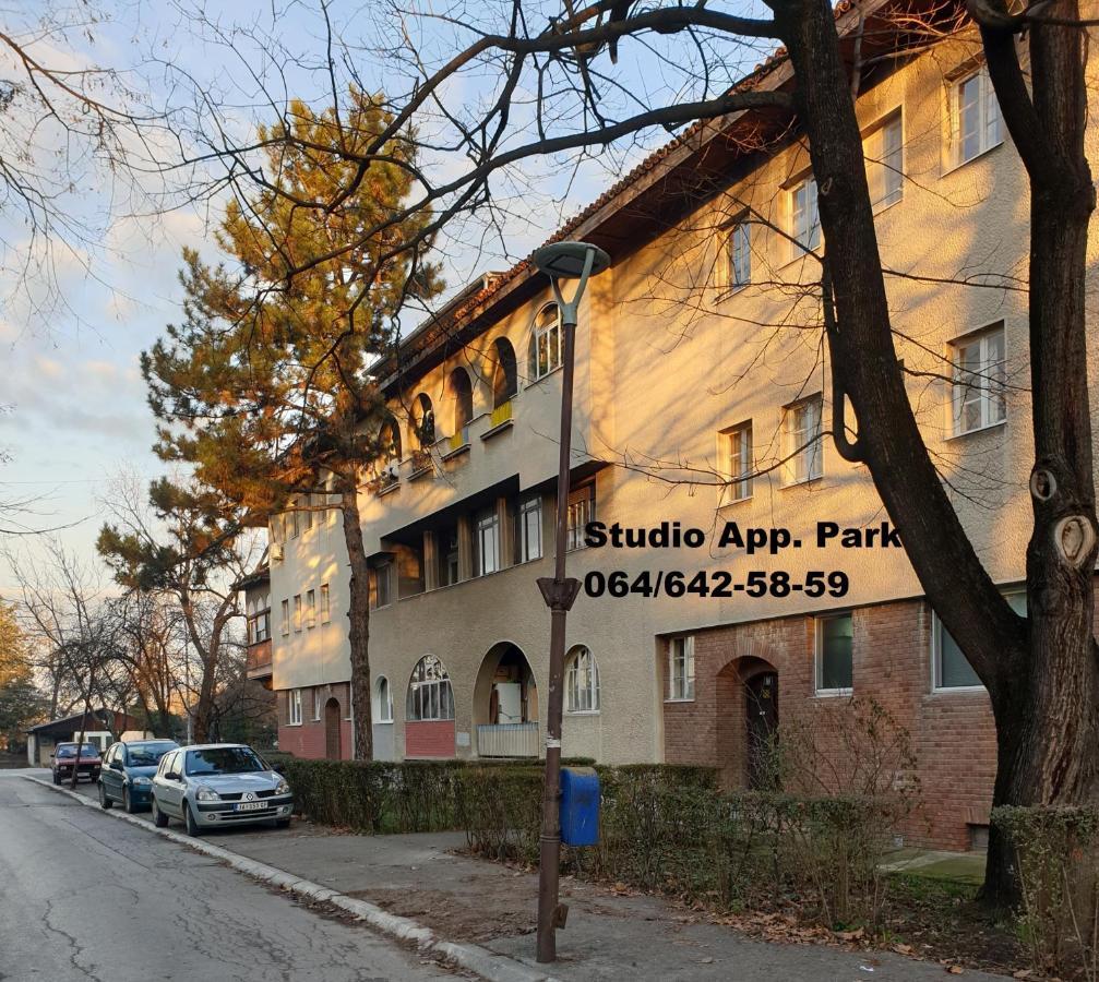 Apartman Park Jagodina-Studio U Centru Grada Free Parking Exteriör bild