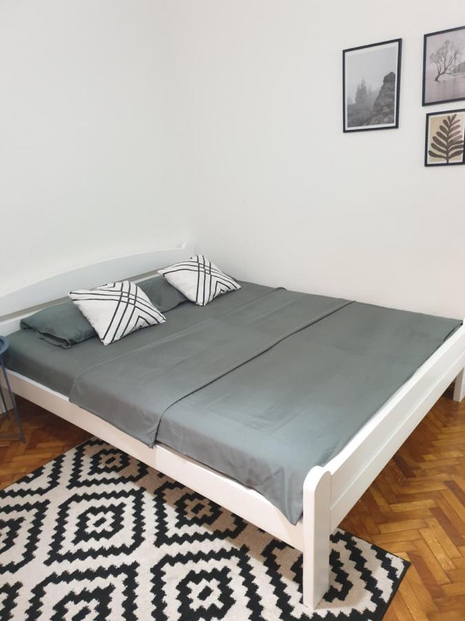 Apartman Park Jagodina-Studio U Centru Grada Free Parking Exteriör bild